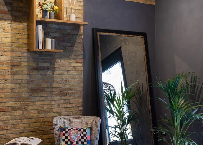 Aparthotel Now Apartments, In The Heart Of 4*